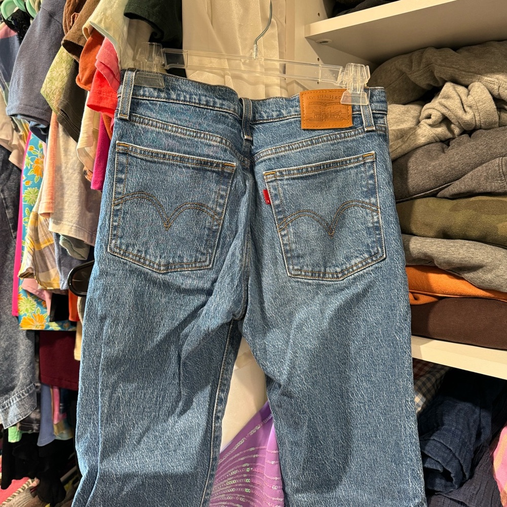Levi’s Wedgie Straight Jean